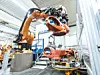 Kuka-Roboter in der Produktionshalle