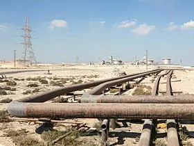 Petrochemical facilities in the desert