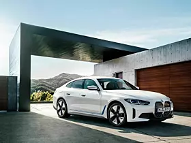 13. BMW i4