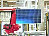Arbeitsroboter Solarzellenherstellung // solar panel factory