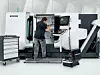 DMG Mori Maschine wird von Instandhalter gewartet