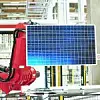 Arbeitsroboter Solarzellenherstellung // solar panel factory
