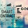 Schriftzug Smart Contract mit illustrierenden Symbolen drumherum drapiert