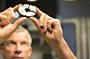 Die Einkaufsstrategie Dual Sourcing verteilt Beschaffungsvolumen auf zwei Lieferanten und senkt so kritische Abhängigkeiten.