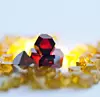 Für den Einsatz als Quantensensoren modifizierte synthetische Diamanten (rot).