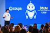 Salvatore Lombardi erklärt auf der Coupa Inspire die neuen technischen Möglichkeiten auf der Coupe-Plattform.