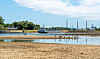Niedrigwasser am Rhein beim Ölhafen Karlsruhe.